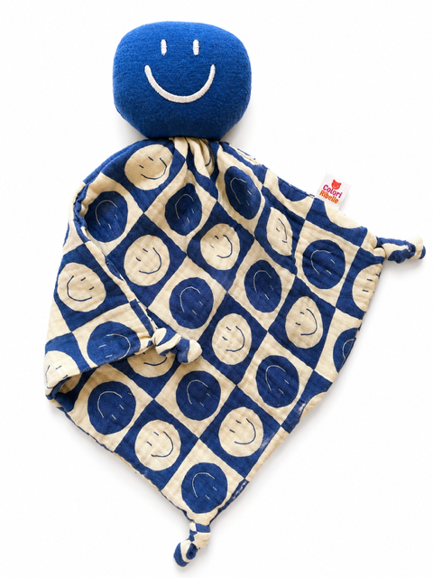 Blauwe speenknuffel smiley van Colori Ribelle