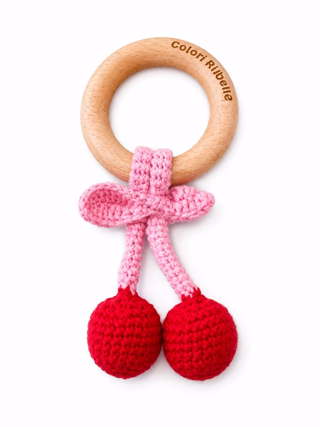 Gehaakte rammelaar kersjes — Baby accessoires — Colori Ribelle